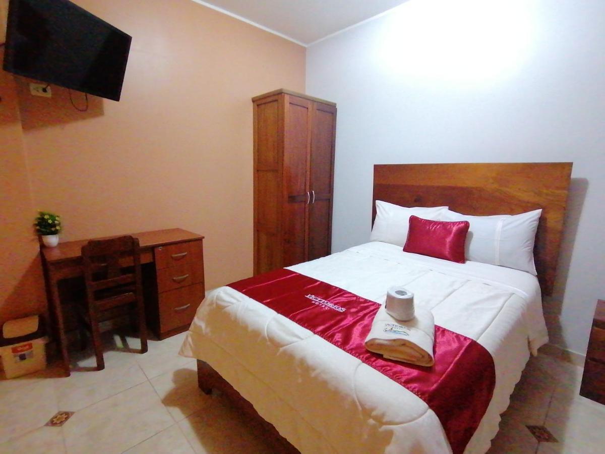Victtorios Hotel Satipo Buitenkant foto